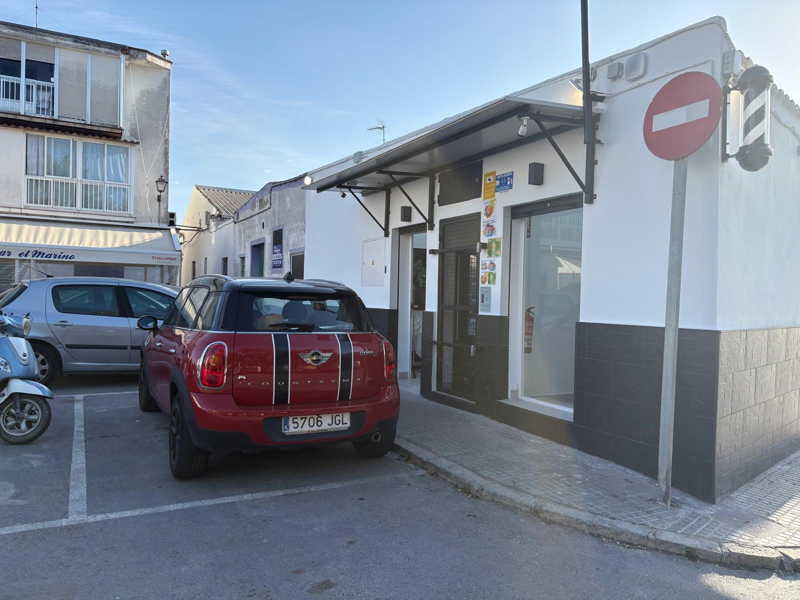 Entrada Blessed Barber